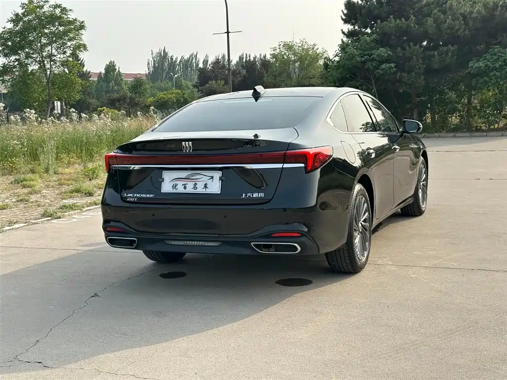 BUICK LACROSSE