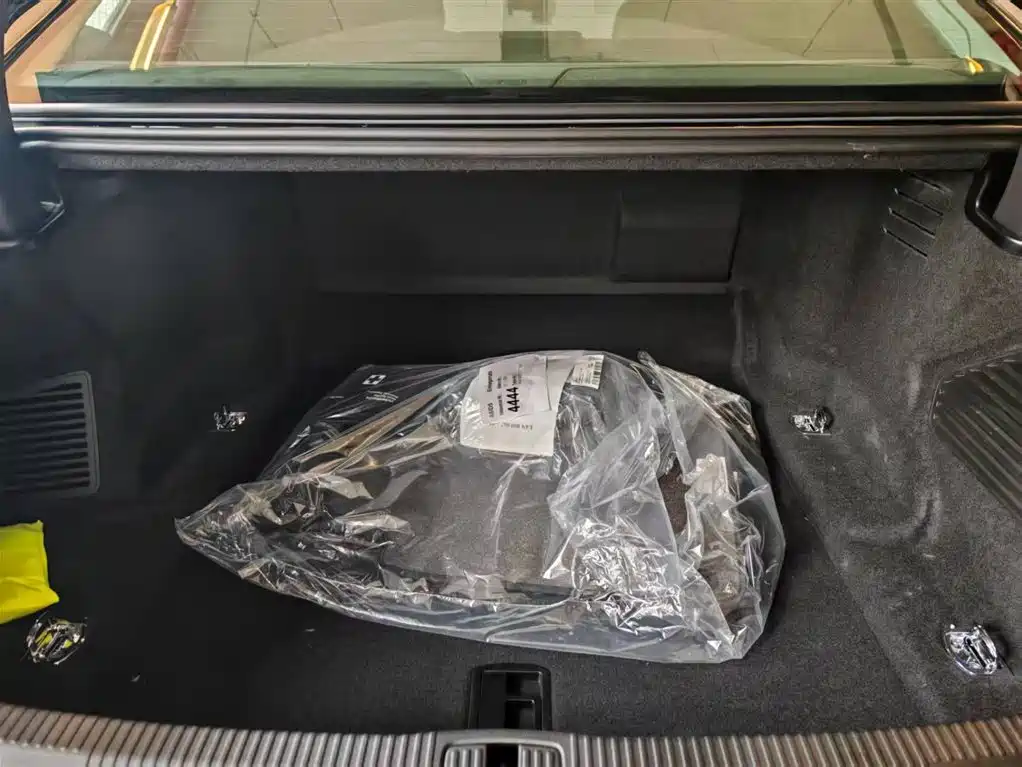 Audi A8 2025 A8L 50 TFSI quattro Exclusive Selection фото 10