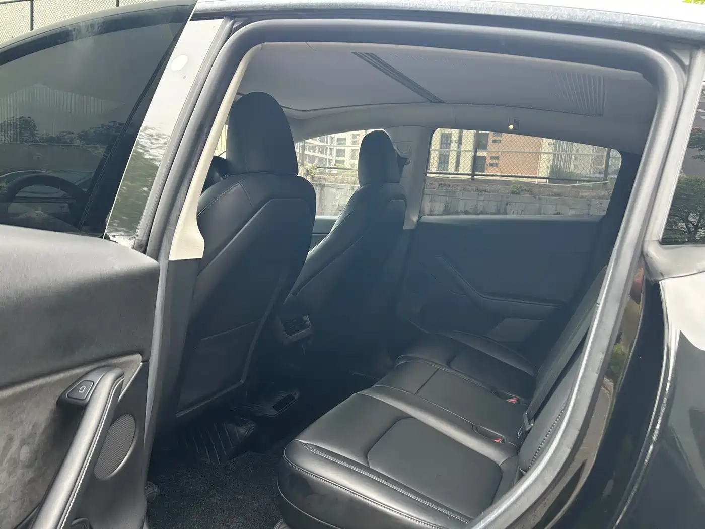 Фото 8 - Tesla Model Y