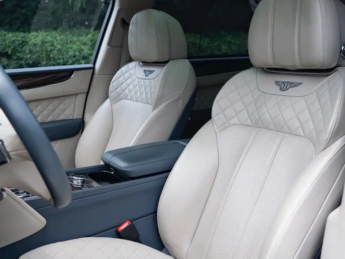 Bentley Bentayga 2017 2017 6.0T Standard Edition