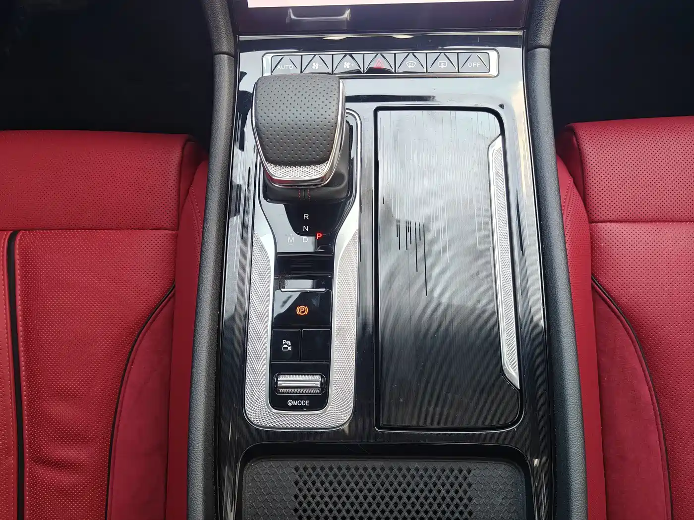 Hongqi H6 2025 2025 Model 2.0T Fashion Edition