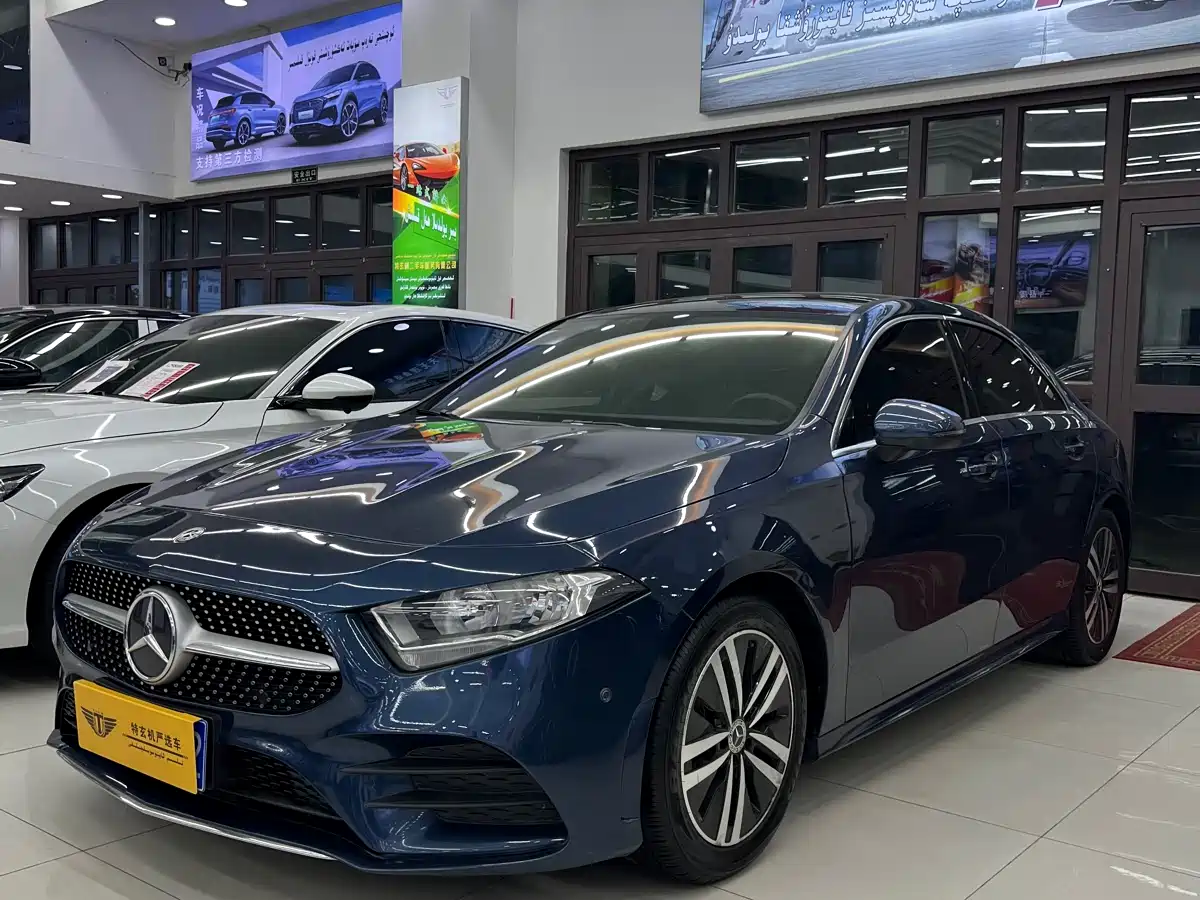 Mercedes-Benz A-Class 2019 A 180 L Sport Sedan