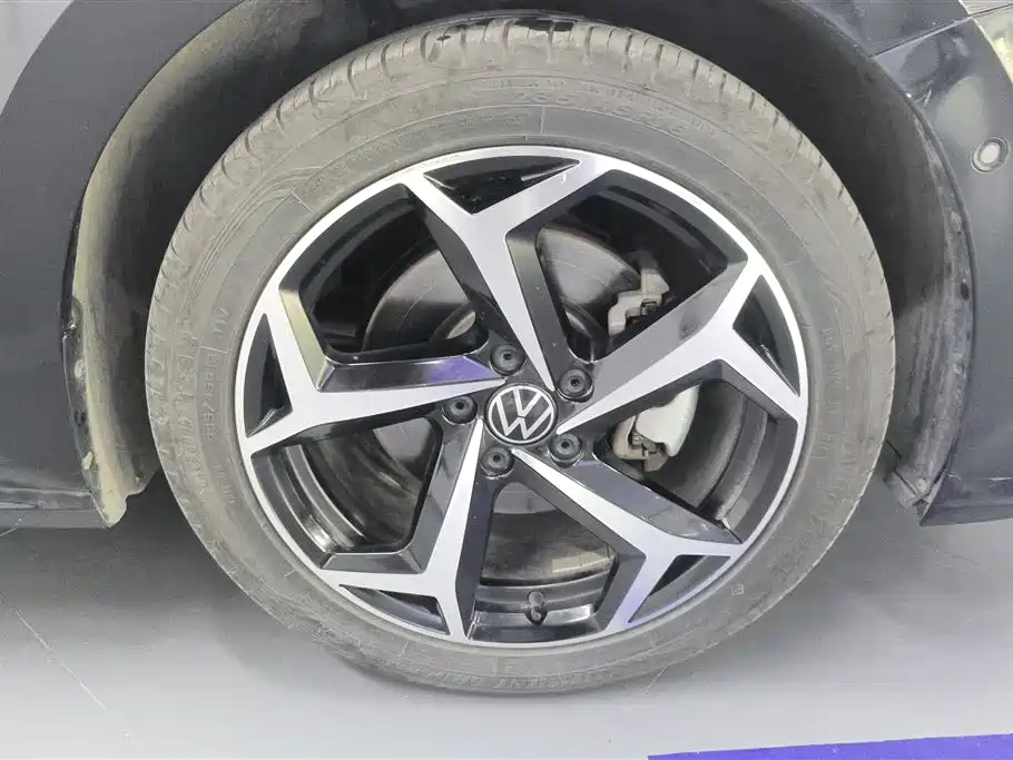 Volkswagen Passat 2024 380TSI Starlight Luxury Edition фото 6