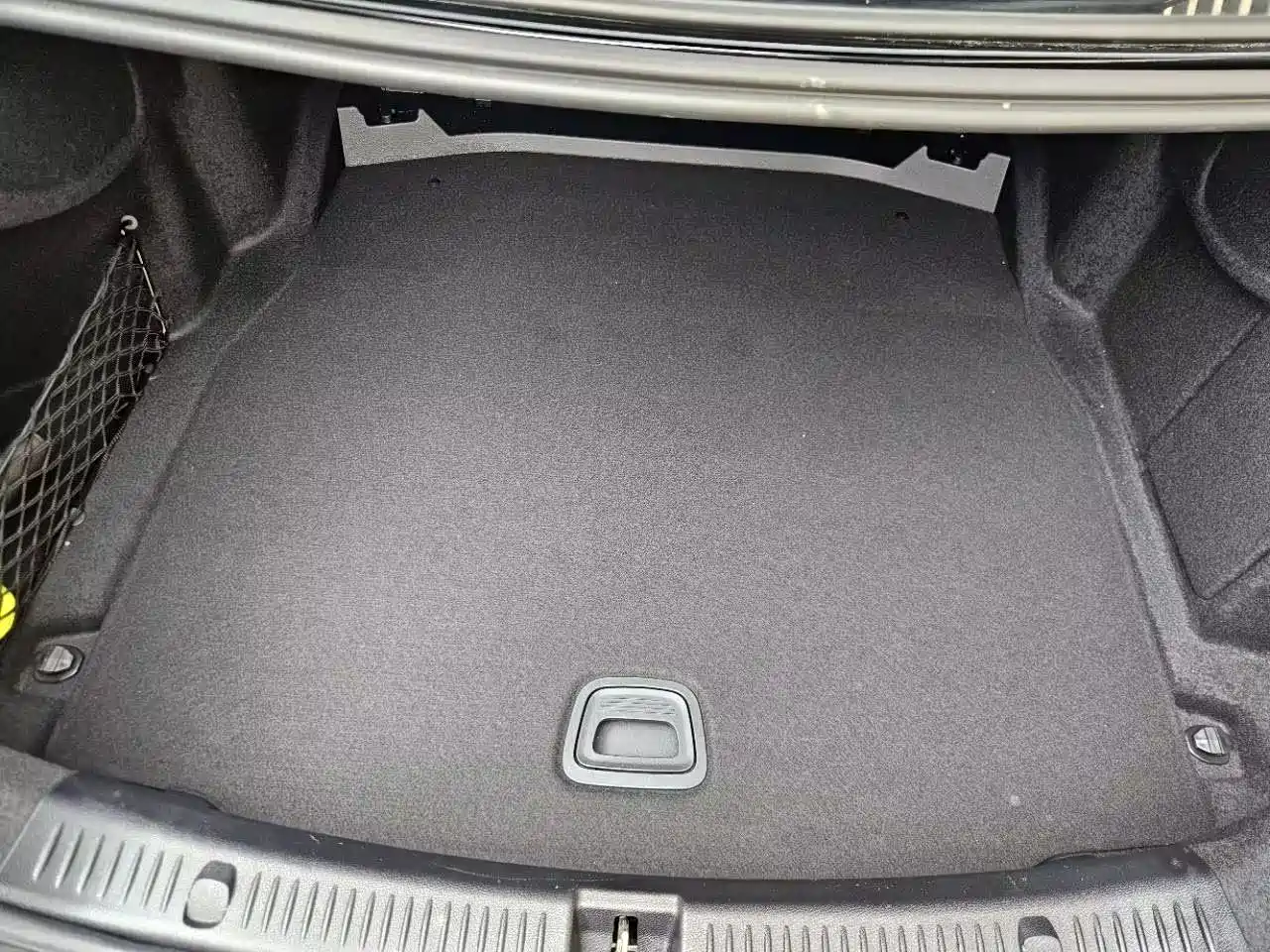 Mercedes-Benz E-Class 2023 E 300 L Sport Fashion фото 16