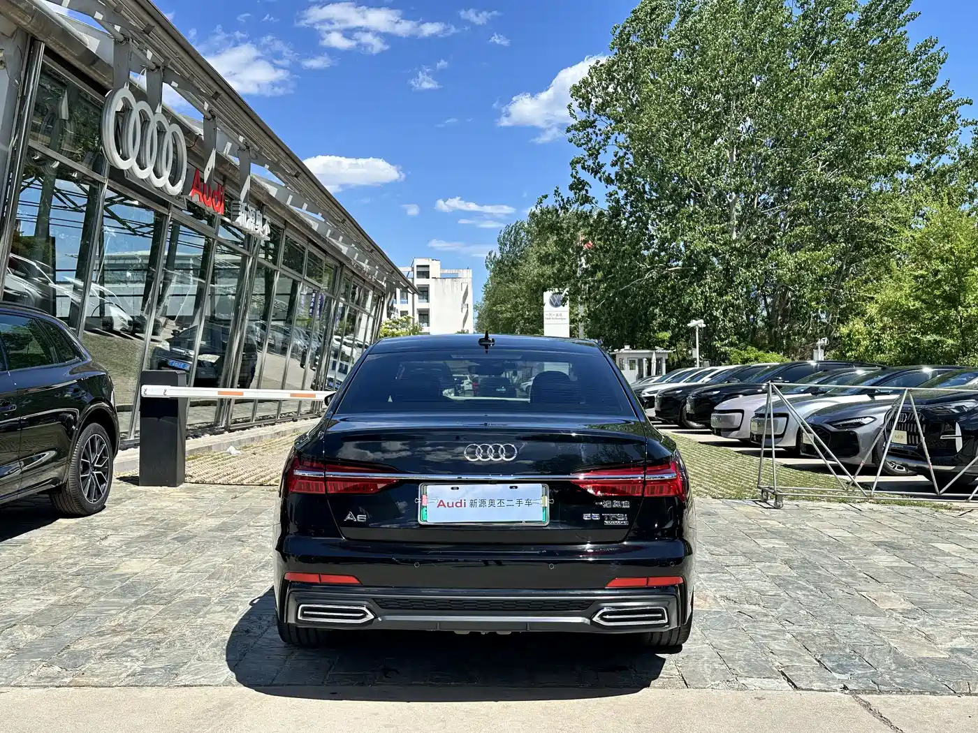 Audi A6L New Energy 2020 55 TFSI e quattro фото 7