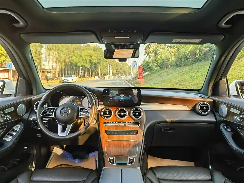Mercedes-Benz GLC 2021 GLC 300 L 4MATIC Sporty фото 8