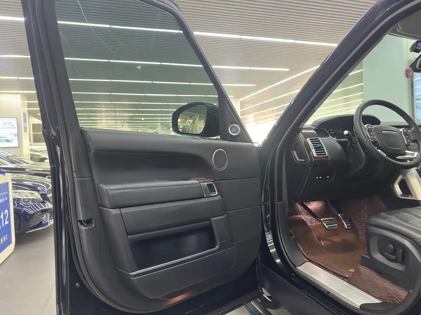 Land Rover Range Rover 2015 3.0 SC V6 Vogue фото 7