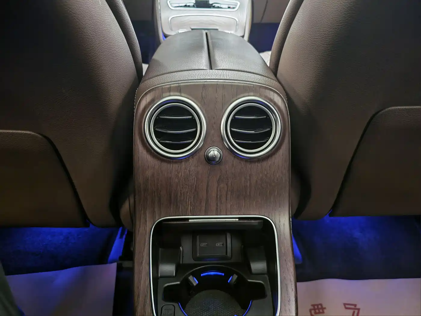 Mercedes-Benz E-Class 2023 E 300 L Fashion фото 25