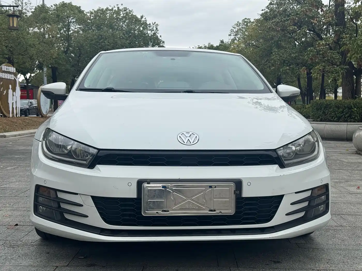 Volkswagen Scirocco 2015 1.4TSI Trend Edition фото 2