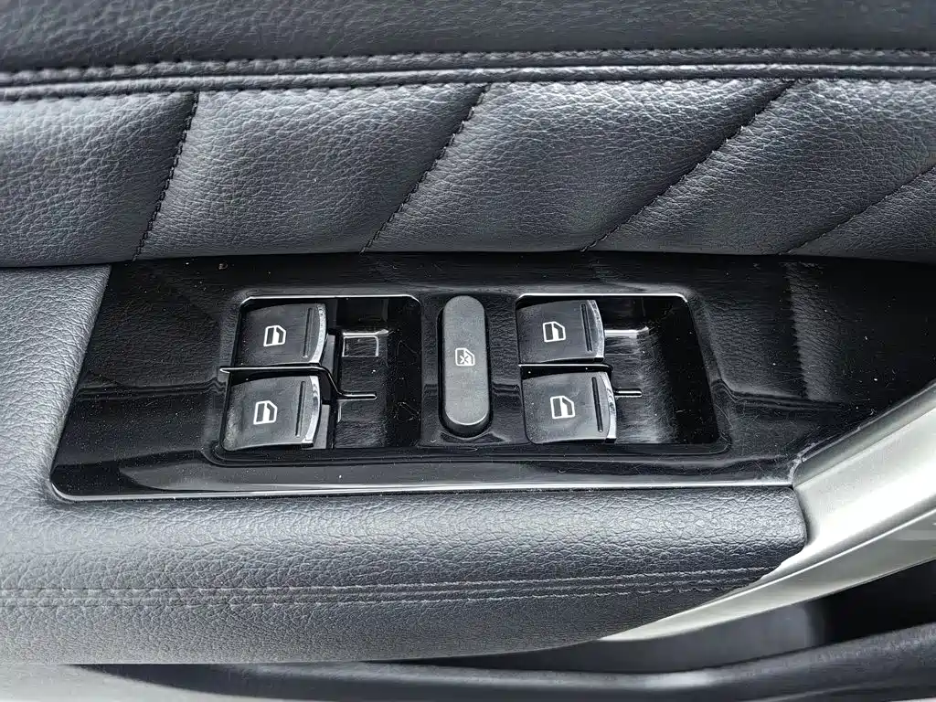 Haval H2 2015 2015 1.5T Automatic 2WD Premium Edition