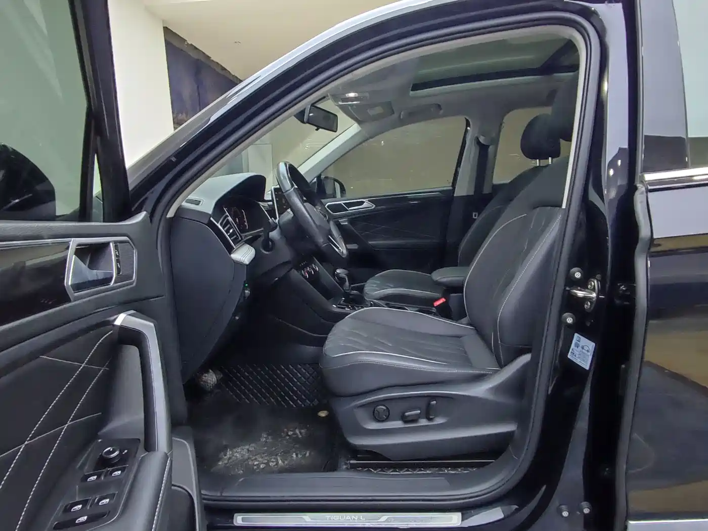 Volkswagen Tiguan L 2023 280TSI 2WD Trend Limited Edition фото 8