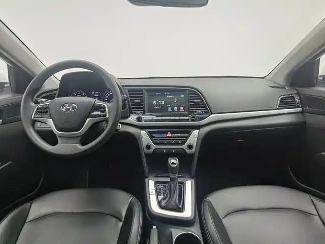 Hyundai Elantra 2016 Model 1.6L Automatic Smart Elite — фото 5