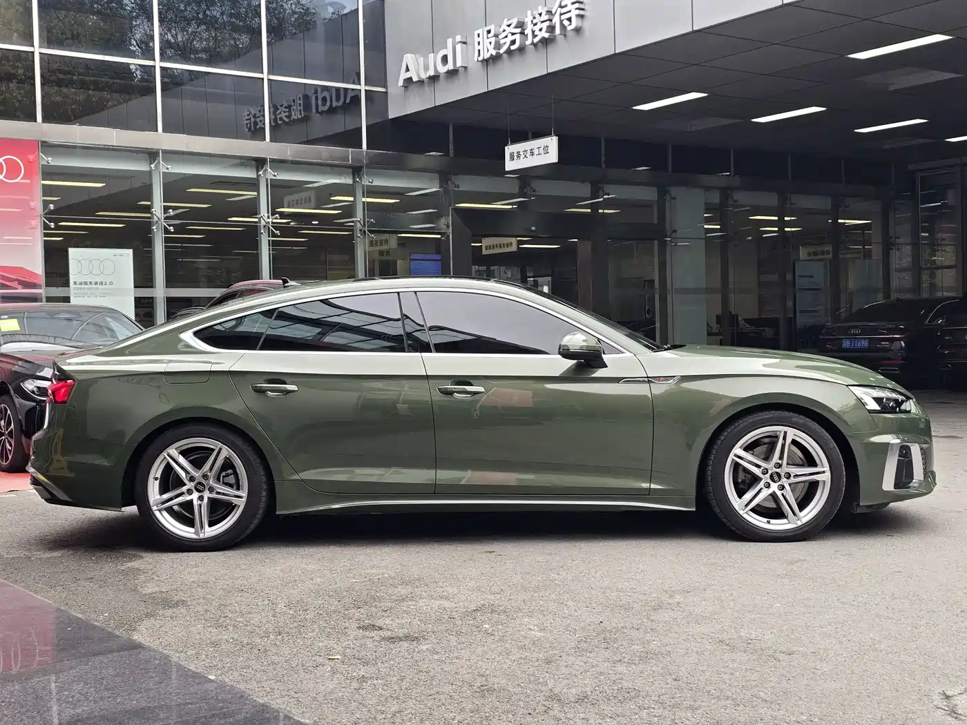 Audi A5 (Import) 2023 Sportback 40 TFSI Fashion Dynamic фото 5