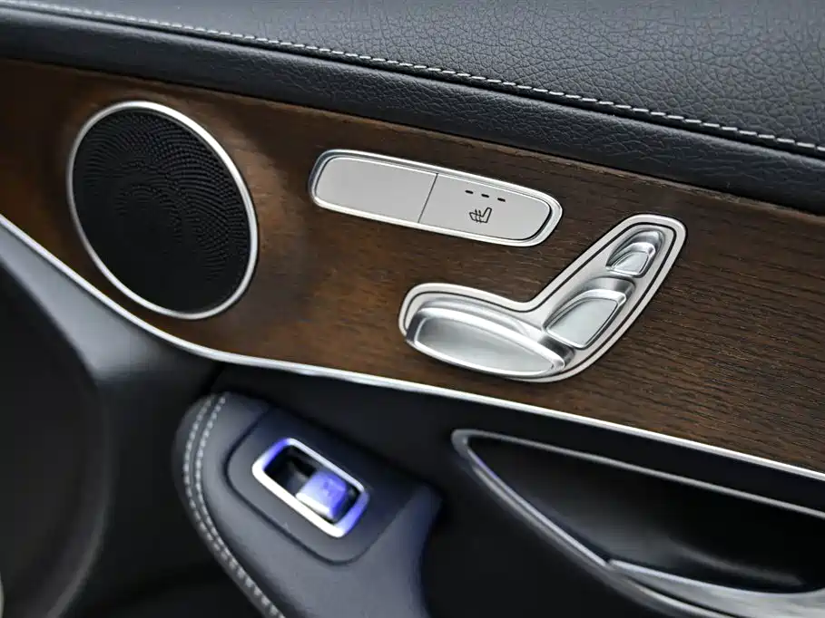 Mercedes-Benz GLC 2022 Facelift GLC 300 L 4MATIC Dynamic Collector's Edition фото 28