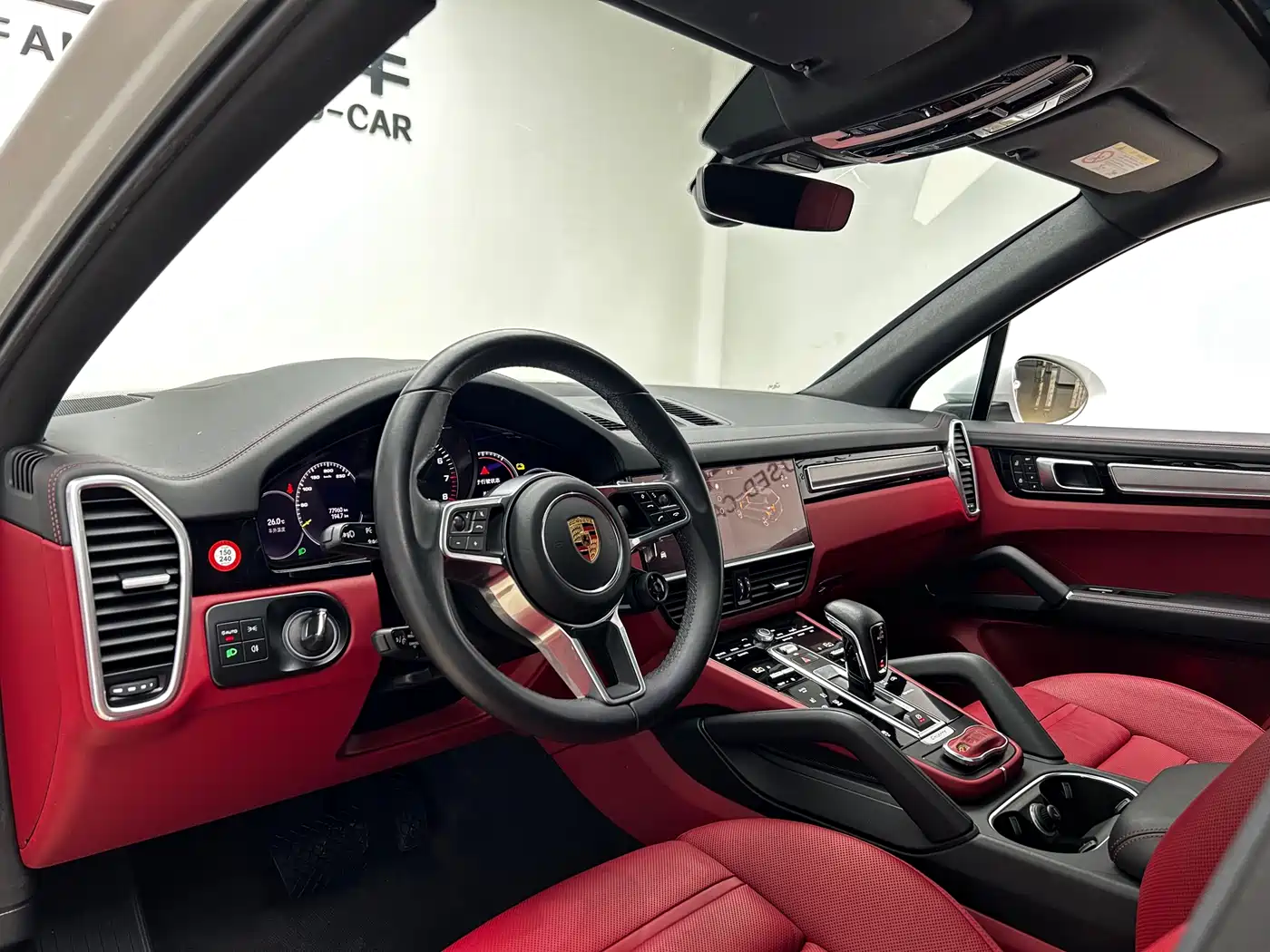 Porsche Cayenne New Energy 2023 Cayenne E-Hybrid 2.0T Platinum Edition фото 7
