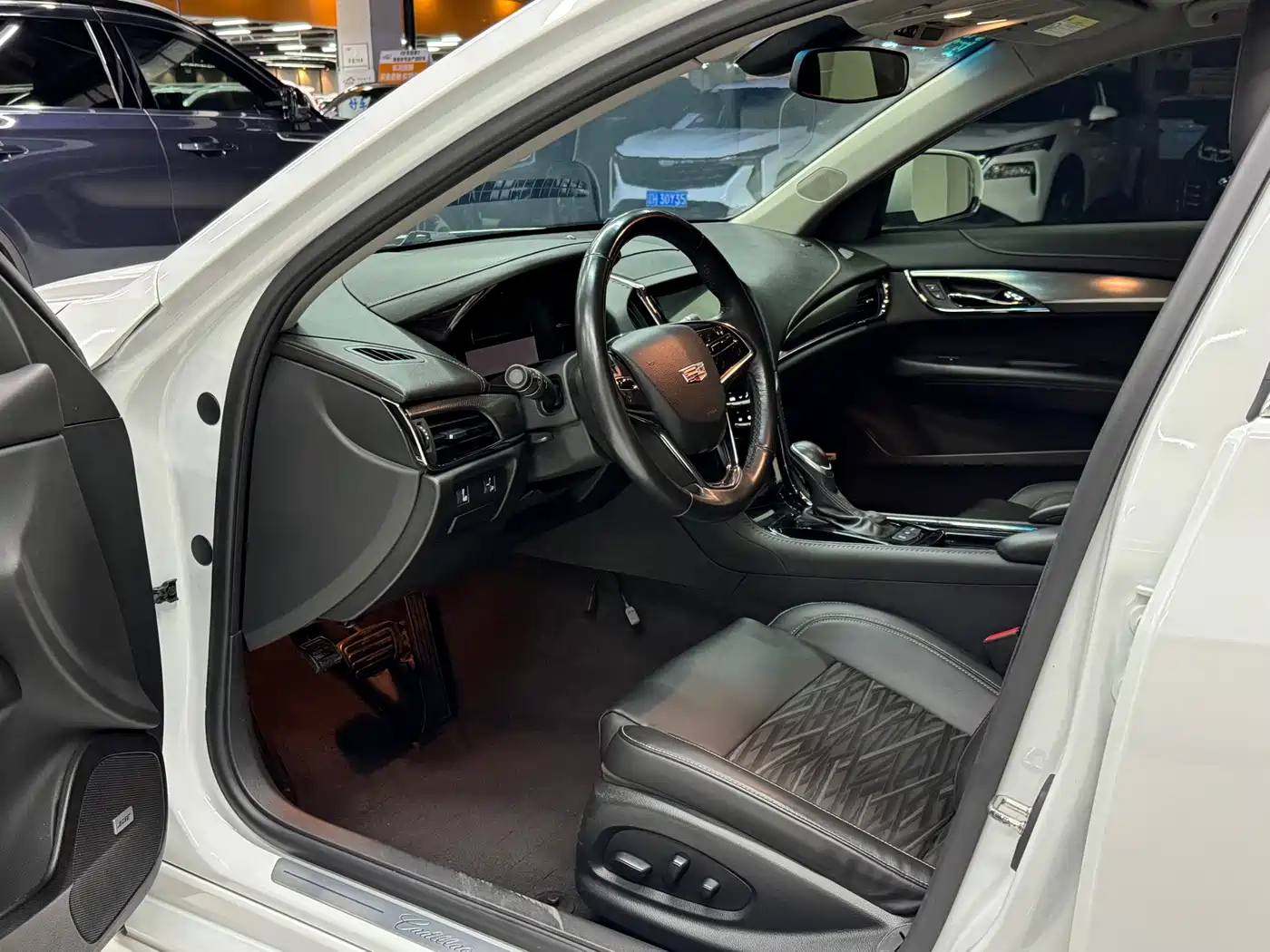 Cadillac ATS-L 2017 28T Technology фото 9