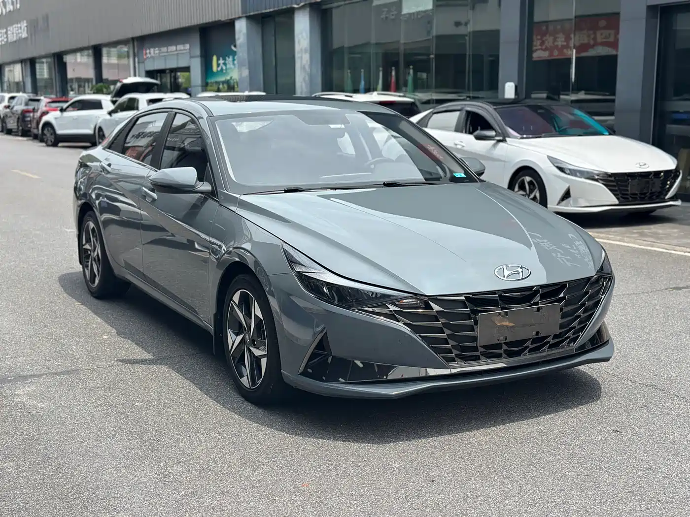 Hyundai Elantra 2021 1.5L CVT GLX Elite Edition фото 3