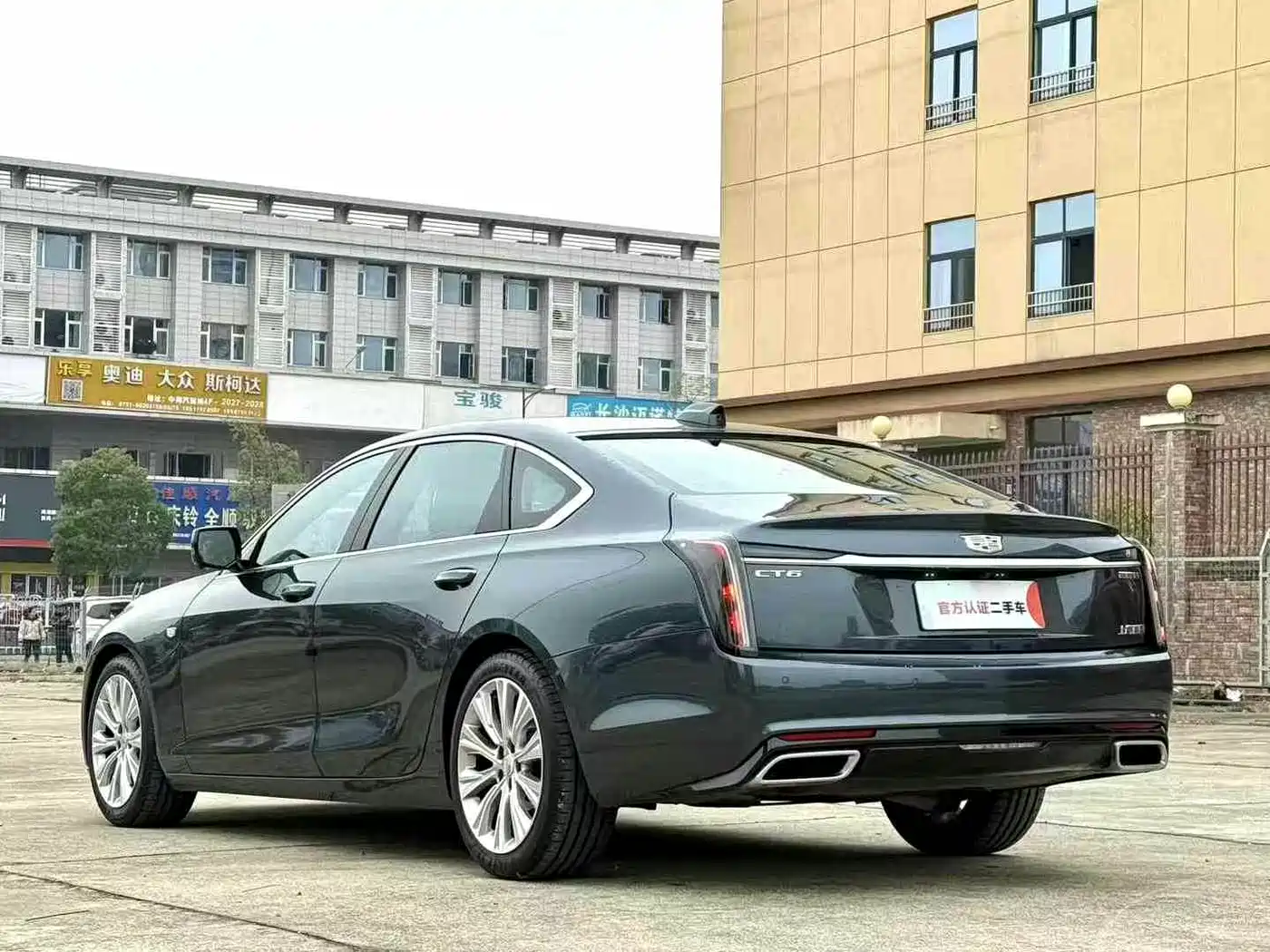 CADILLAC CT6
