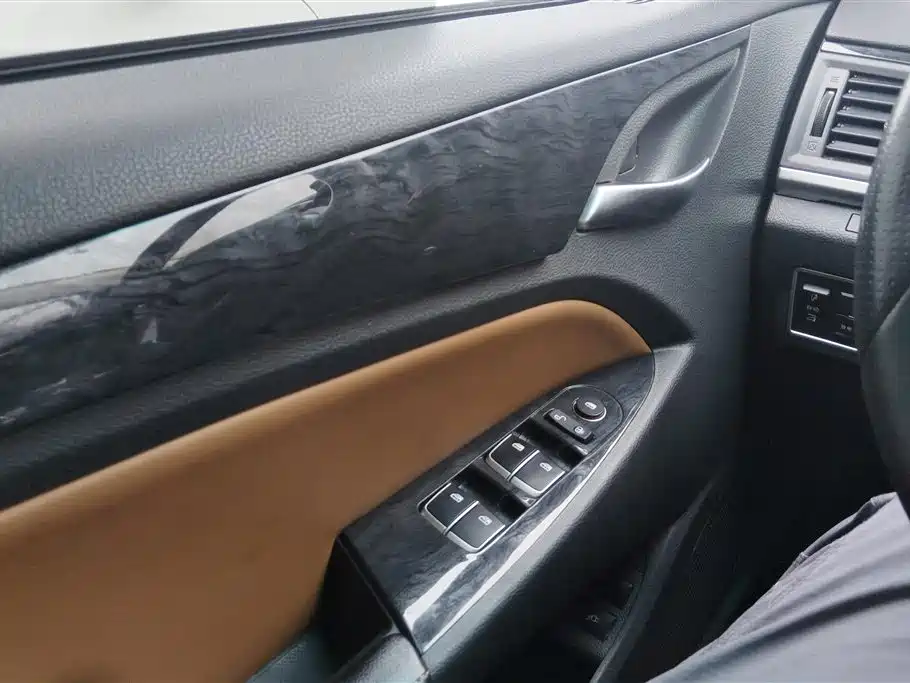 BYD Qin New Energy 2017 Qin EV300 Premium фото 7