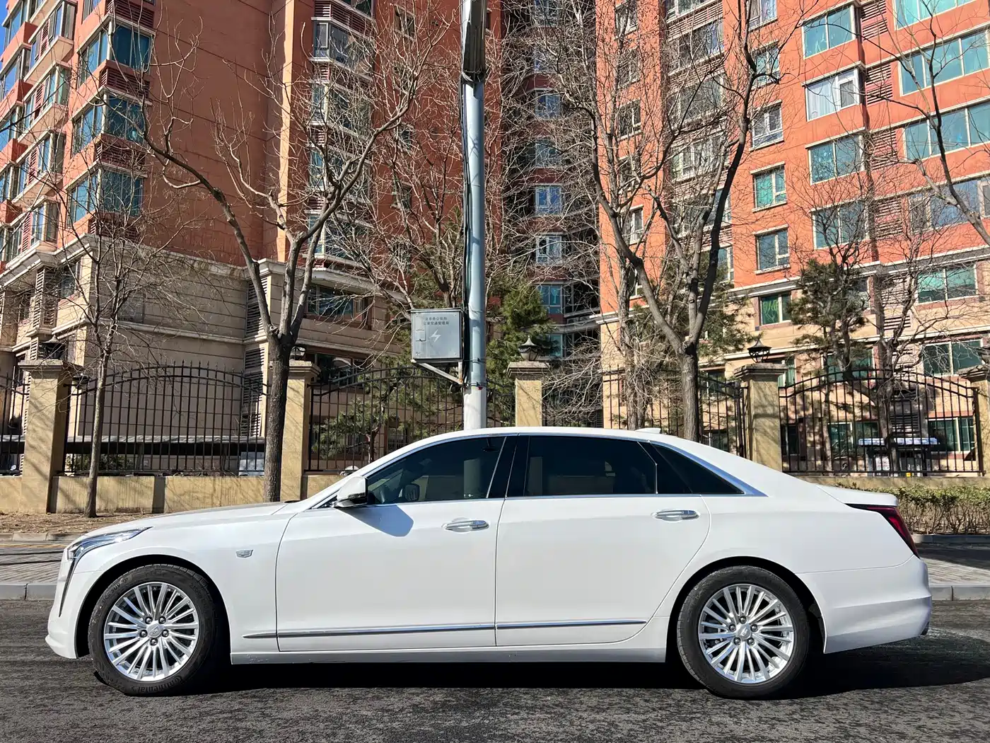 Cadillac CT6 2019 28T Luxury Model фото 14