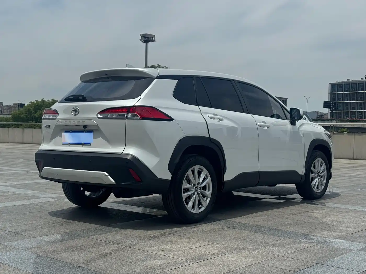 Toyota Corolla Cross 2024 Model 2.0L Pioneer Edition фото 5