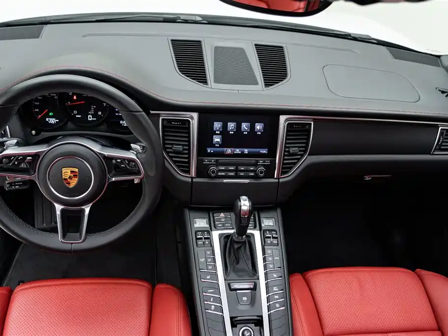 Porsche Macan 2017 Macan 2.0T фото 10