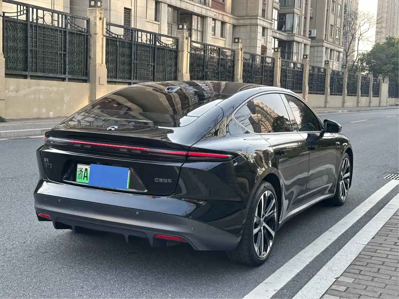 Фото 8 - NIO ET5