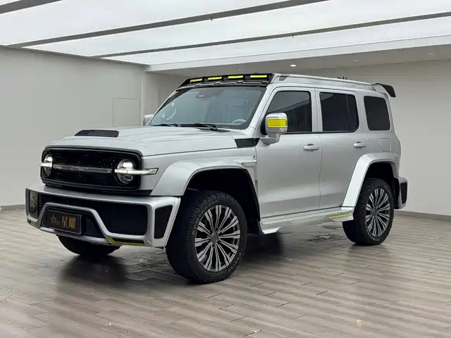 TANK CO CREATION TANK 300