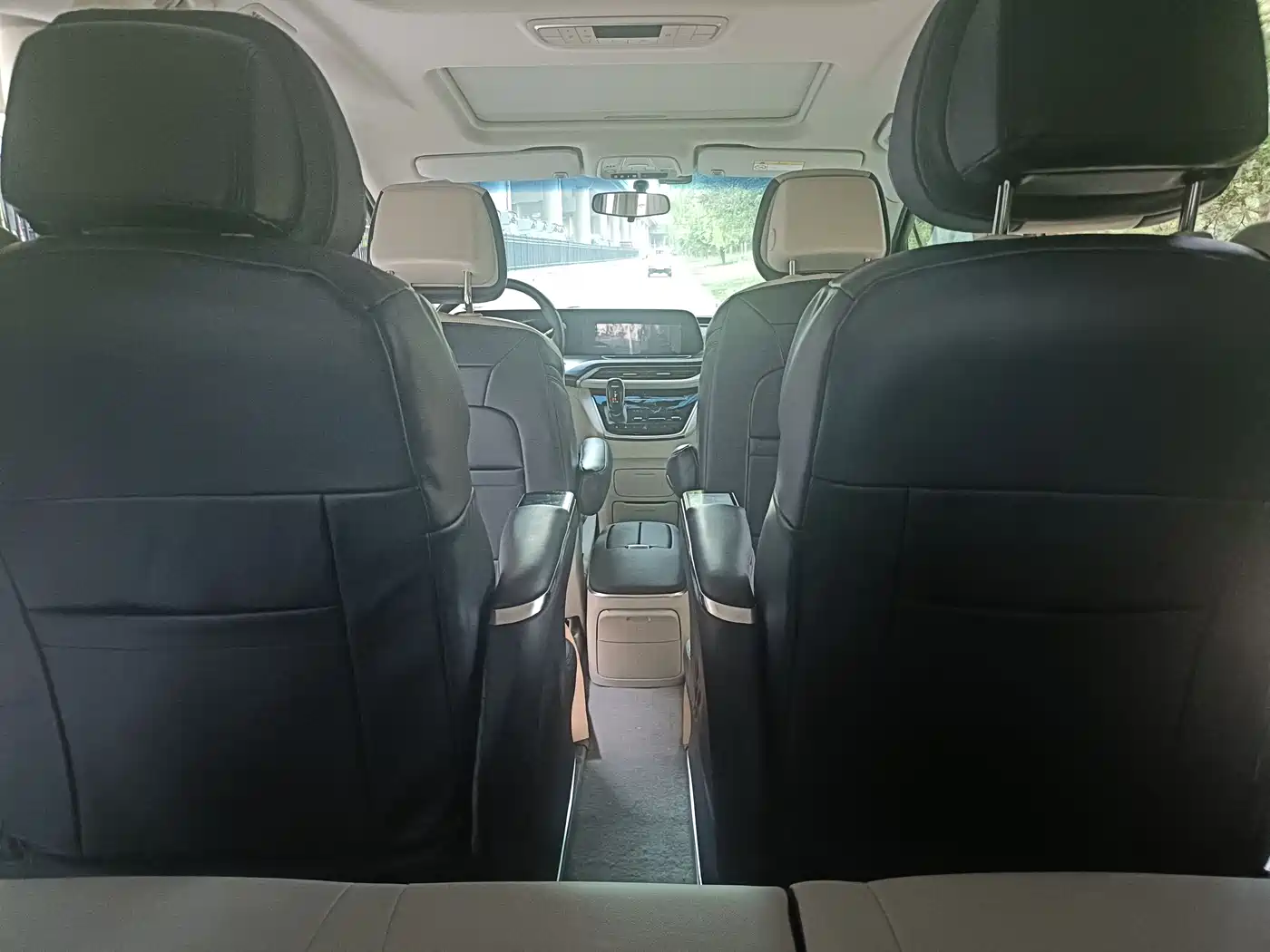 Buick GL8 2023 ES Landmaster Exclusive фото 12