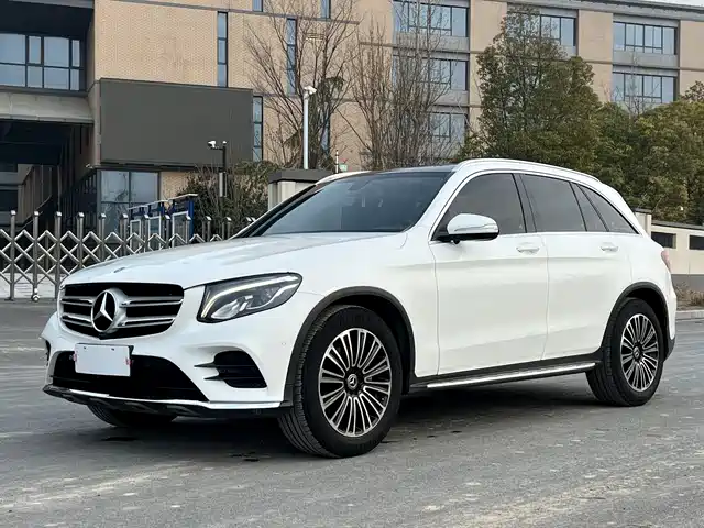 MERCEDES-BENZ GLC