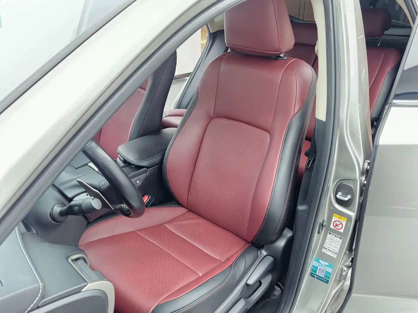 Фото 10 - Lexus NX