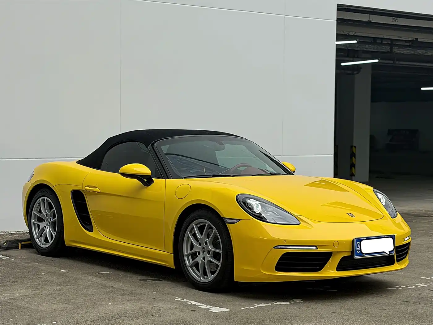 Porsche 718 2022 Boxster T 2.0T фото 5