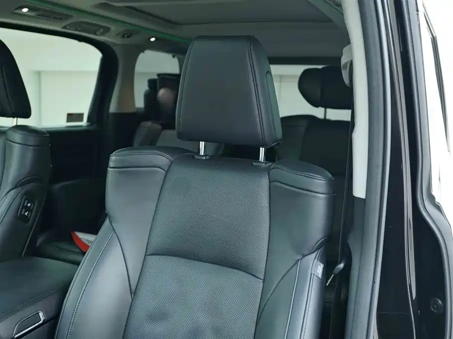 Toyota Vellfire 2019 Hybrid 2.5L HV Luxury Edition фото 12