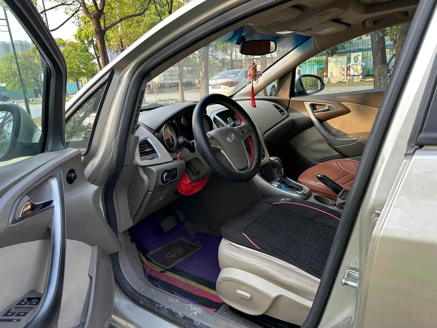 Buick Excelle 2013 GT 1.6L Automatic Comfort Edition фото 8