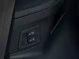 Фото 19 - Lexus LX