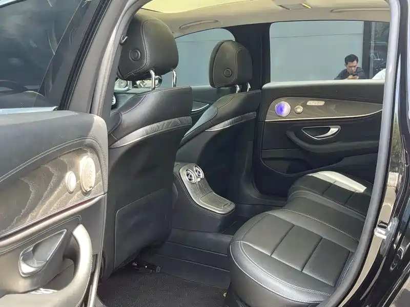 Mercedes-Benz E-Class 2023 E 300 L Sport Fashion фото 6