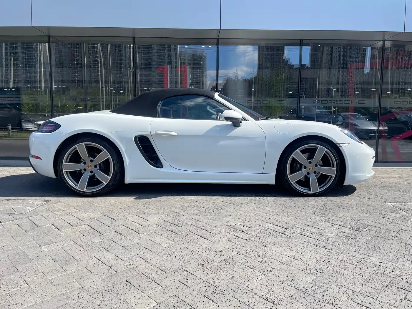 Porsche 718 2023 Boxster Style Edition 2.0T фото 4