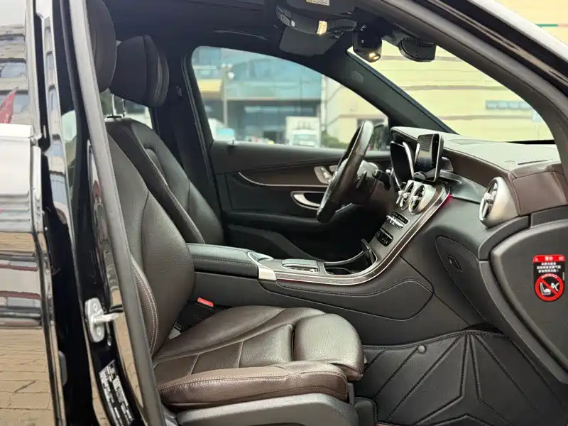 Mercedes-Benz GLC 2020 GLC 300 L 4MATIC Dynamic фото 6