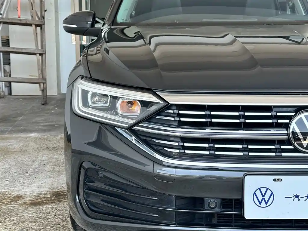 Volkswagen Sagitar 2023 300TSI DSG Surpassing Edition фото 13