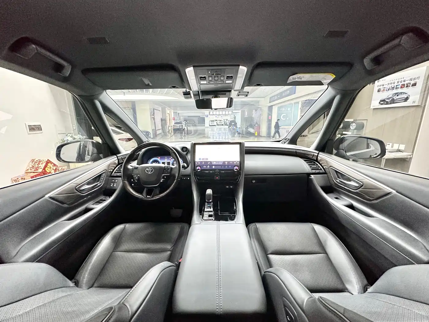 Toyota Alphard 2024 Hybrid 2.5L Prestige Edition фото 9