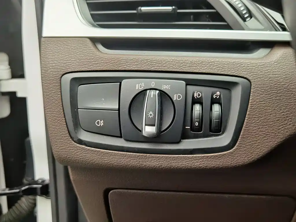 Фото 21 - BMW X1