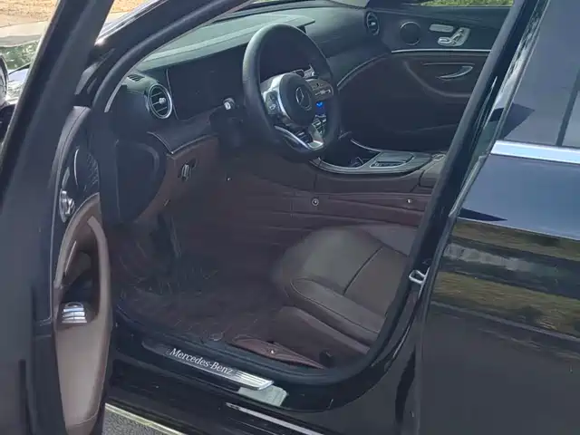 Mercedes-Benz E-Class 2019 Facelift E 300 L Sport Luxury — фото 2