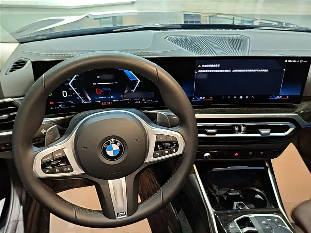 BMW 3 Series 2024 325Li M Sport Package фото 10
