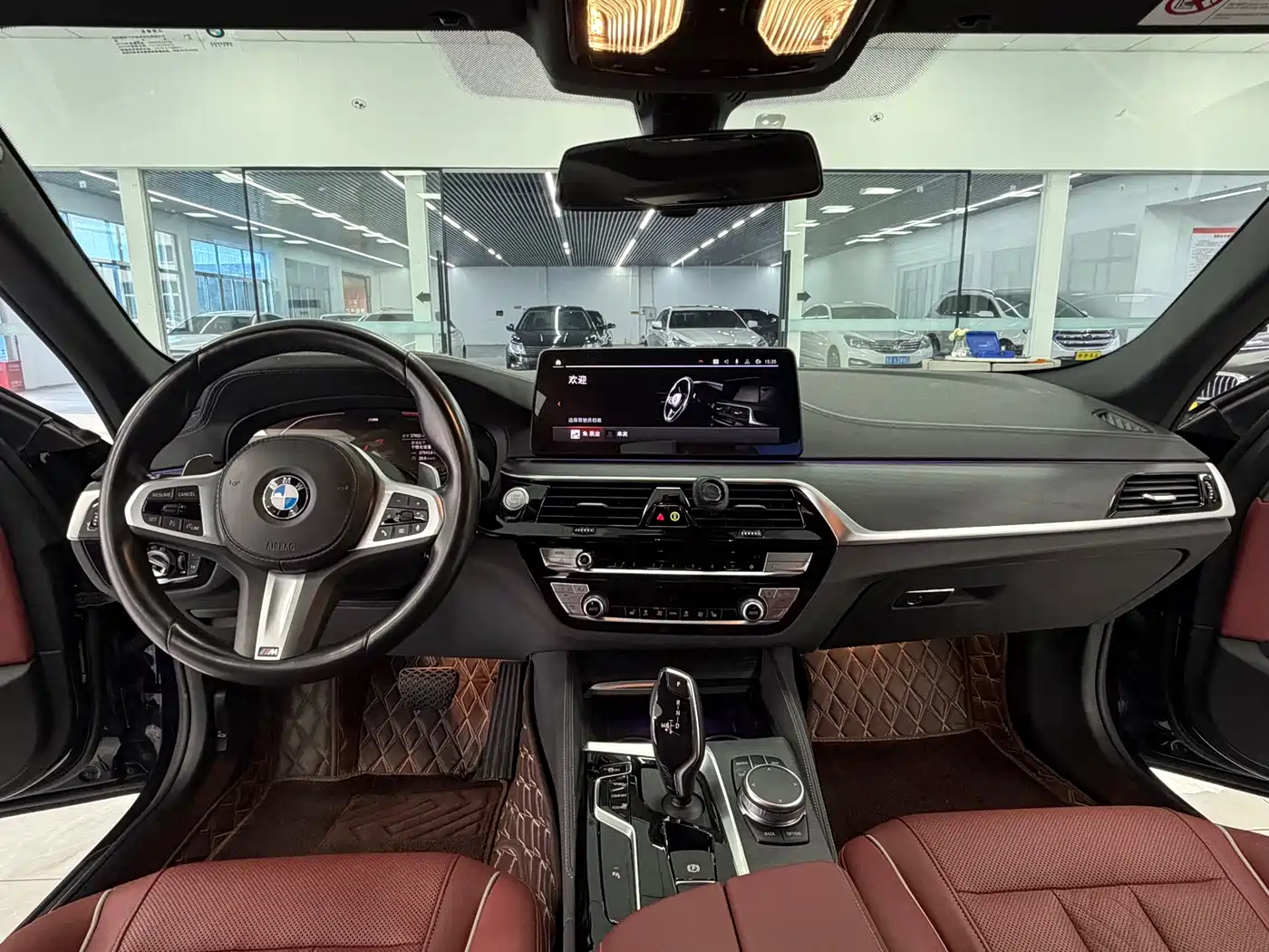 BMW 5 Series 2022 530Li Leading M Sport Package фото 9
