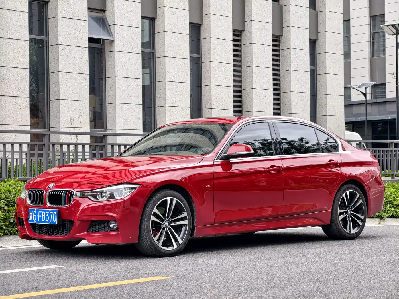 BMW 3 Series 2019 320Li M Sport Package фото 4
