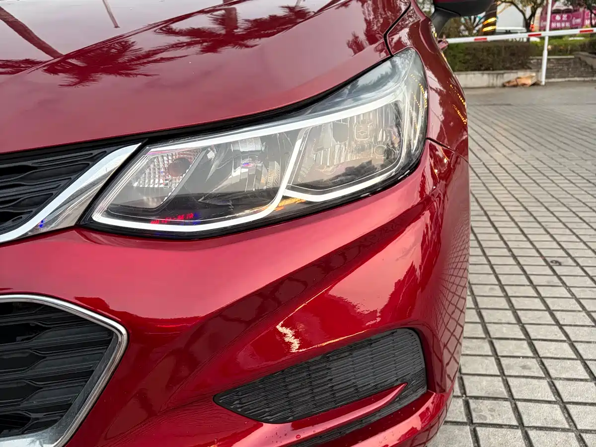 Chevrolet Cruze 2017 1.5L Automatic Pioneer Sunroof фото 5
