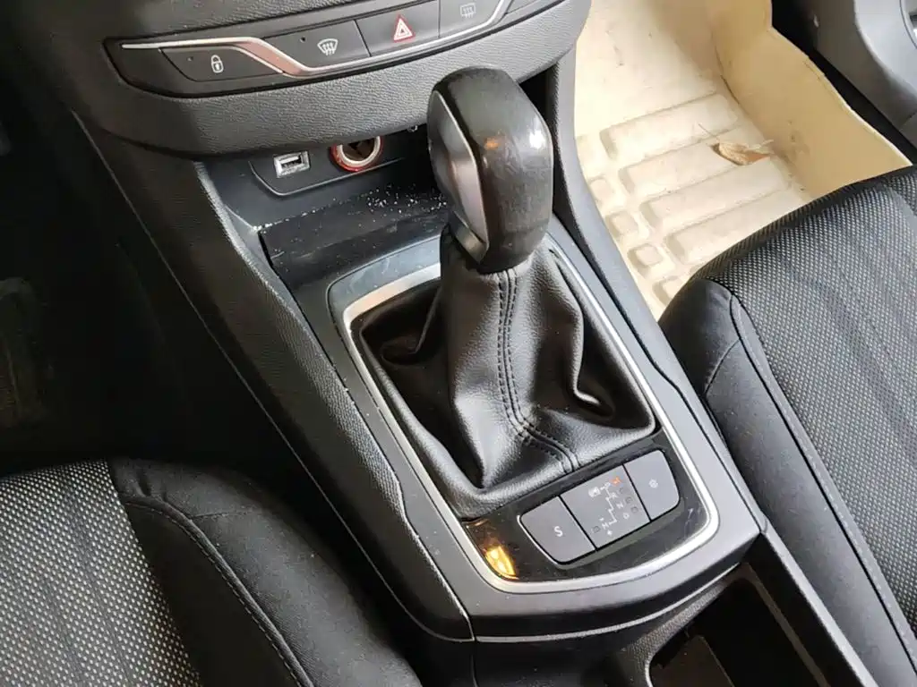Peugeot 308S 2015 2015 1.2T Auto Dynamic Edition
