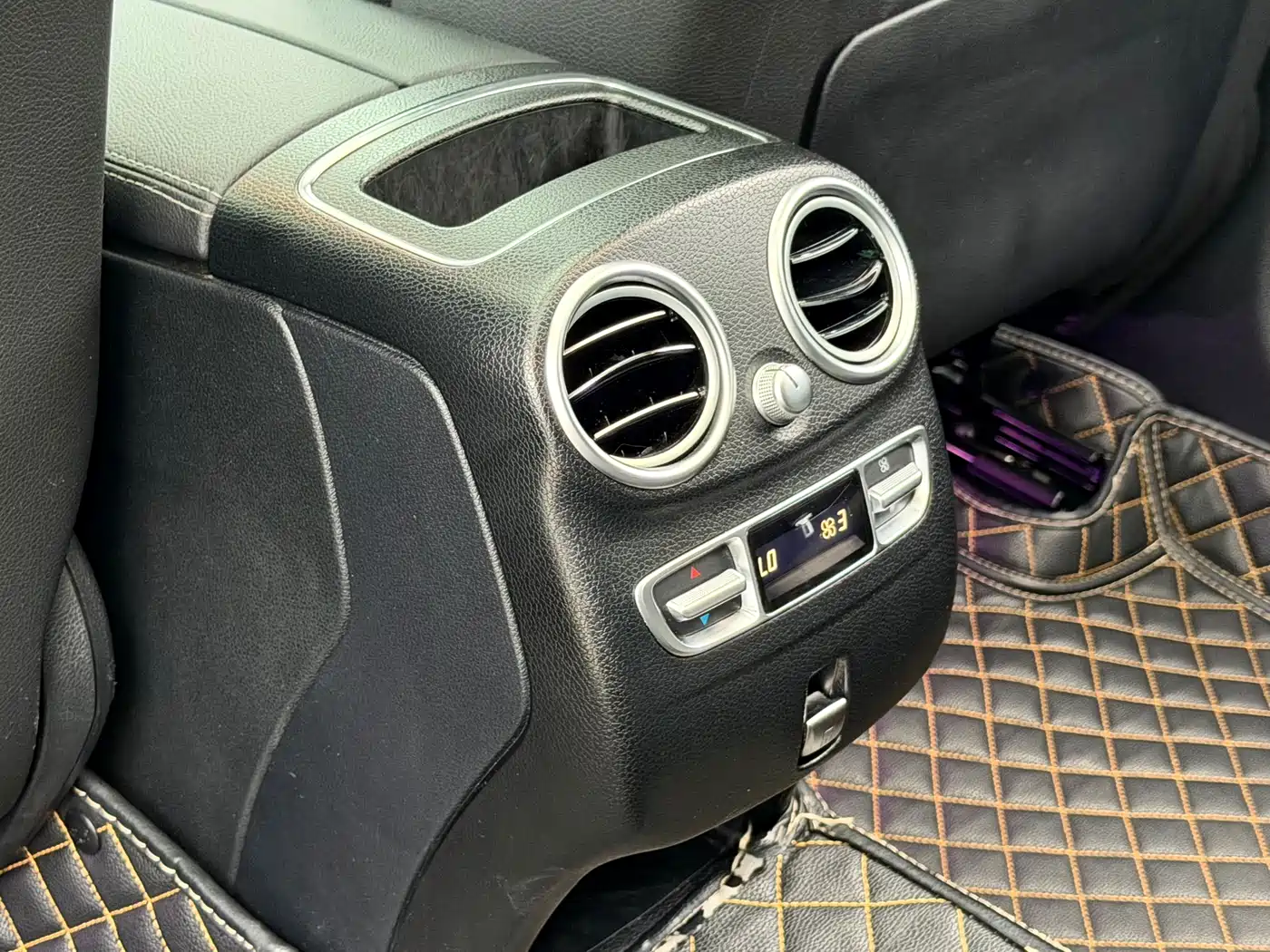 Mercedes-Benz GLC 2022 Model GLC 300 L 4MATIC Dynamic Edition фото 17
