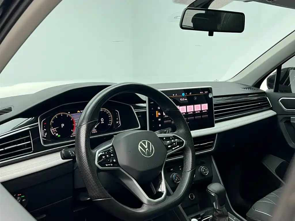 Volkswagen Tiguan L 2023 280TSI 2WD Trend Limited Edition фото 16
