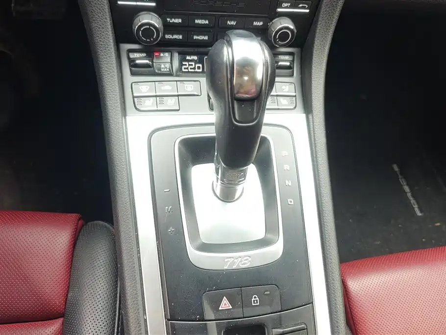 Porsche 718 2022 Boxster 2.0T фото 16